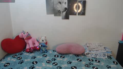 Snapshot of pocahontas_princess__ chatting on October 2025 02:47:01 PM Pocahontas online show from October 2025 02:47:01 PM