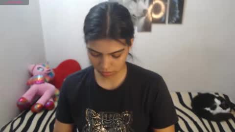 Snapshot of pocahontas_princess__ chatting on November 2025 03:12:01 PM Pocahontas online show from November 2025 03:12:01 PM