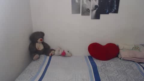 Snapshot of pocahontas_princess__ chatting on March 2026 06:36:01 PM Pocahontas online show from March 2026 06:36:01 PM