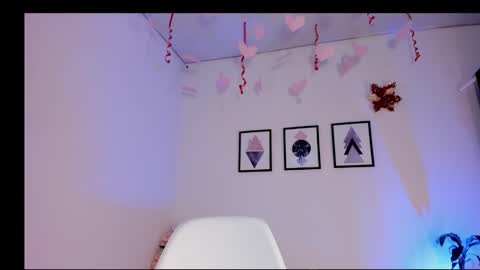 Snapshot of pocahontas_sensual chatting on February 2025 11:42:01 PM Jasmine online show from February 2025 11:42:01 PM