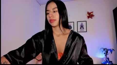 Snapshot of pocahontas_sensual chatting on March 2025 09:51:02 PM Jasmine online show from March 2025 09:51:02 PM