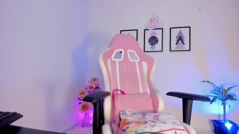 Snapshot of pocahontas_sensual chatting on February 2026 03:20:01 PM Jasmine online show from February 2026 03:20:01 PM