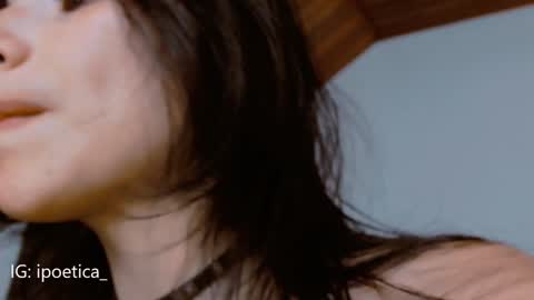 Snapshot of poeeticaa_ chatting on January 2025 08:10:01 PM IG ipoetica online show from January 2025 08:10:01 PM