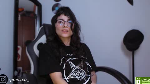 Snapshot of poeeticaa_ chatting on March 2026 04:58:01 PM IG ipoetica online show from March 2026 04:58:01 PM