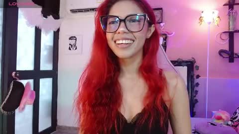 Snapshot of poison_liv chatting on April 2026 01:03:01 PM poison_liv online show from April 2026 01:03:01 PM