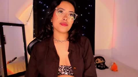 Willow                      Hours 12pm to 630pm Colombian time FRIDAY AND SUNDAY FREE DAYS online show from January 2025 08:45:02 PM