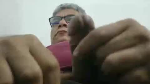 poli online show from November 2025 01:26:02 PM