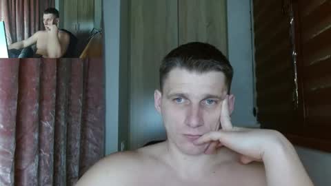 Poliglotjoe2 online show from April 2026 11:31:02 PM