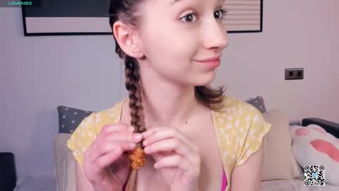 Polly online show from September 2025 08:04:01 AM