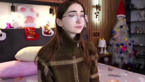 Polly online show from December 2025 07:25:02 AM