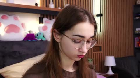 Polly online show from February 2026 07:48:02 AM