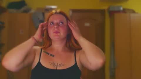 Snapshot of polly_katie chatting on September 2025 01:49:02 AM Polly Katie online show from September 2025 01:49:02 AM