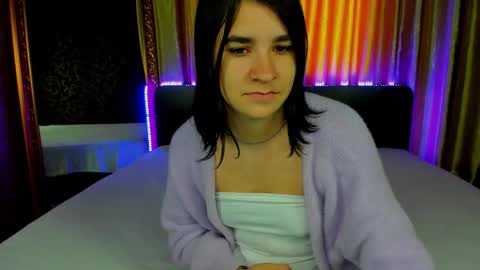 Polly online show from October 2025 12:06:01 PM