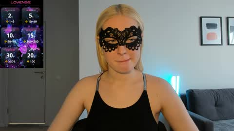 Snapshot of polly_skil chatting on May 2026 04:47:02 PM polly_skil online show from May 2026 04:47:02 PM