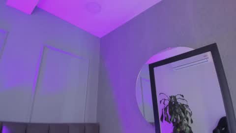 POLLY online show from October 2025 10:47:02 AM