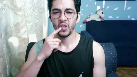 Snapshot of ponzothc chatting on November 2025 07:57:02 PM ponzothc online show from November 2025 07:57:02 PM