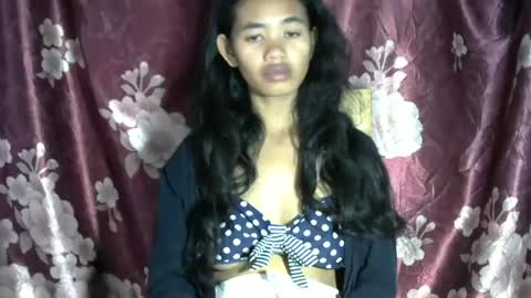 Snapshot of poppy_kelley chatting on June 2026 04:37:02 AM Lilly online show from June 2026 04:37:02 AM