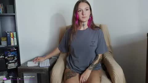 PoppyQuinn online show from June 2026 01:52:01 AM