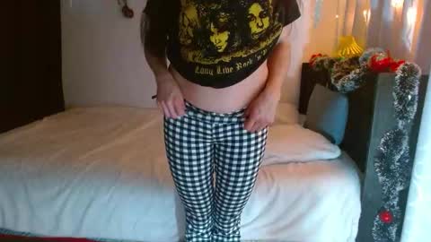 Snapshot of porcelainlux chatting on January 2025 03:29:02 AM porcelainlux online show from January 2025 03:29:02 AM