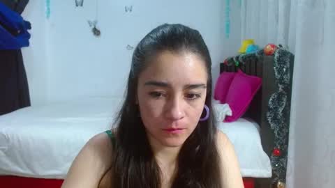 Snapshot of porcelainlux chatting on January 2025 07:07:01 PM porcelainlux online show from January 2025 07:07:01 PM