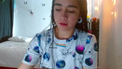 Snapshot of porcelainlux chatting on January 2025 02:15:02 AM porcelainlux online show from January 2025 02:15:02 AM