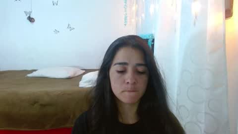 Snapshot of porcelainlux chatting on January 2025 09:46:02 PM porcelainlux online show from January 2025 09:46:02 PM