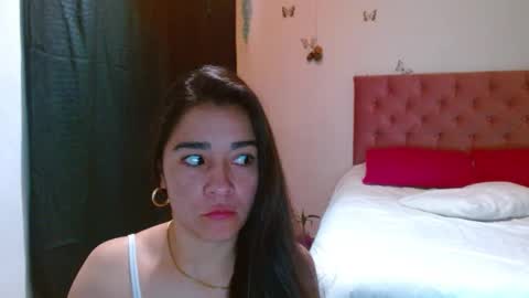 Snapshot of porcelainlux chatting on January 2025 11:06:01 AM porcelainlux online show from January 2025 11:06:01 AM