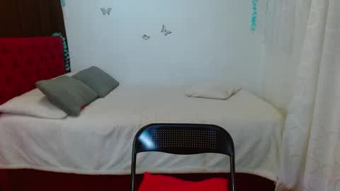 Snapshot of porcelainlux chatting on March 2025 05:25:01 PM porcelainlux online show from March 2025 05:25:01 PM