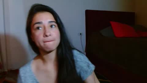 Snapshot of porcelainlux chatting on October 2025 10:54:02 PM porcelainlux online show from October 2025 10:54:02 PM