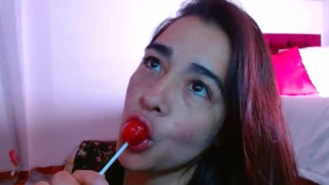 Snapshot of porcelainlux chatting on October 2025 03:07:02 AM porcelainlux online show from October 2025 03:07:02 AM