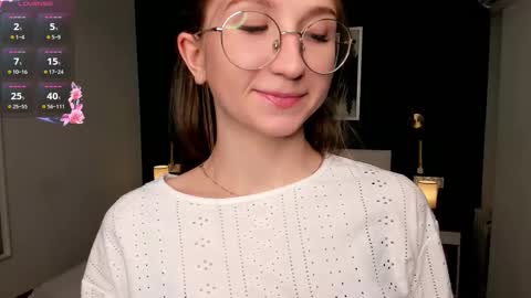 Elizabeth online show from September 2025 07:28:01 PM