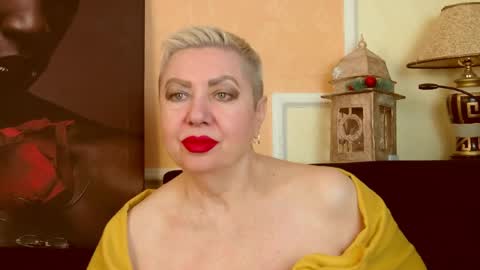 Snapshot of posh_lady chatting on April 2026 11:49:02 AM LADY POSH online show from April 2026 11:49:02 AM