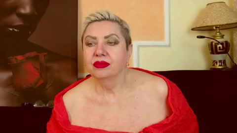 Snapshot of posh_lady chatting on May 2026 07:20:01 PM LADY POSH online show from May 2026 07:20:01 PM