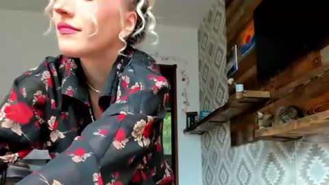 Snapshot of positivevibess chatting on July 2026 01:13:01 PM positivevibess online show from July 2026 01:13:01 PM