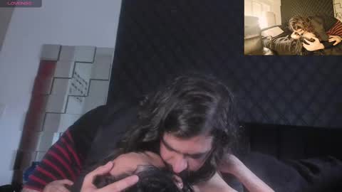 Snapshot of powercouplemix chatting on February 2025 03:36:02 PM Ravena Rozz online show from February 2025 03:36:02 PM