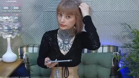 Lola online show from March 2026 05:02:02 AM