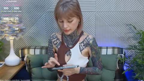 Lola online show from March 2026 05:24:01 AM