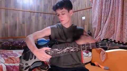 Snapshot of powertwinky chatting on December 2024 12:41:02 AM chris independent  online show from December 2024 12:41:02 AM