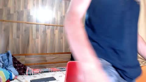 Snapshot of powertwinky chatting on October 2025 05:16:02 AM chris independent  online show from October 2025 05:16:02 AM