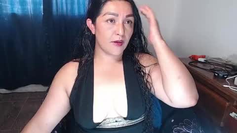 Snapshot of ppepittaaredd chatting on April 2026 07:23:01 PM maryana online show from April 2026 07:23:01 PM