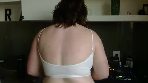 Snapshot of pppawg chatting on May 2026 11:00:01 PM PAWG Pale Princess online show from May 2026 11:00:01 PM