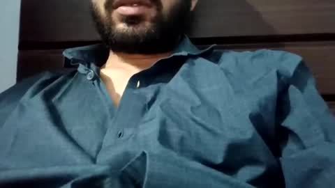 ppreetam23 online show from April 2026 06:32:02 PM