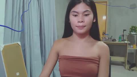 Snapshot of precious_athena chatting on February 2025 01:11:01 AM precious_athena online show from February 2025 01:11:01 AM