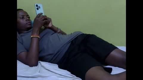 Snapshot of precious_nesh chatting on November 2025 07:41:02 AM precious_nesh online show from November 2025 07:41:02 AM