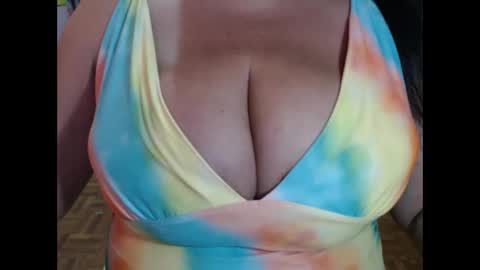 Snapshot of pregnant4twins chatting on March 2026 03:34:01 AM BEING SINGLE PREGNANT HAVING TWINS IS NOT EASY SO PLS DONT MAKE ME STRESS IF YOU CANT HELP BE CONSIDERATETHANK YOU online show from March 2026 03:34:01 AM