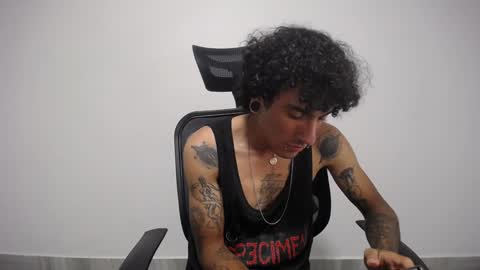 Plux online show from February 2025 10:11:01 PM