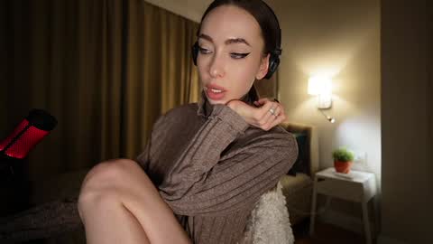 I take a break from streaming  since 17th of Novermber until 1st December online show from February 2025 04:21:01 AM