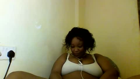 Prettie diva online show from October 2025 12:19:01 AM