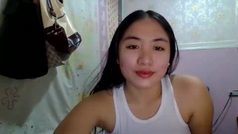 pretty_am online show from October 2025 04:33:01 AM