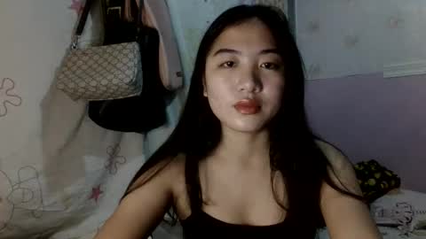 pretty_am online show from November 2025 12:12:01 AM